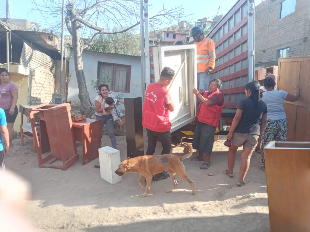 Trabajemos para un mejor futuro Tus donaciones tienen fines solidarios