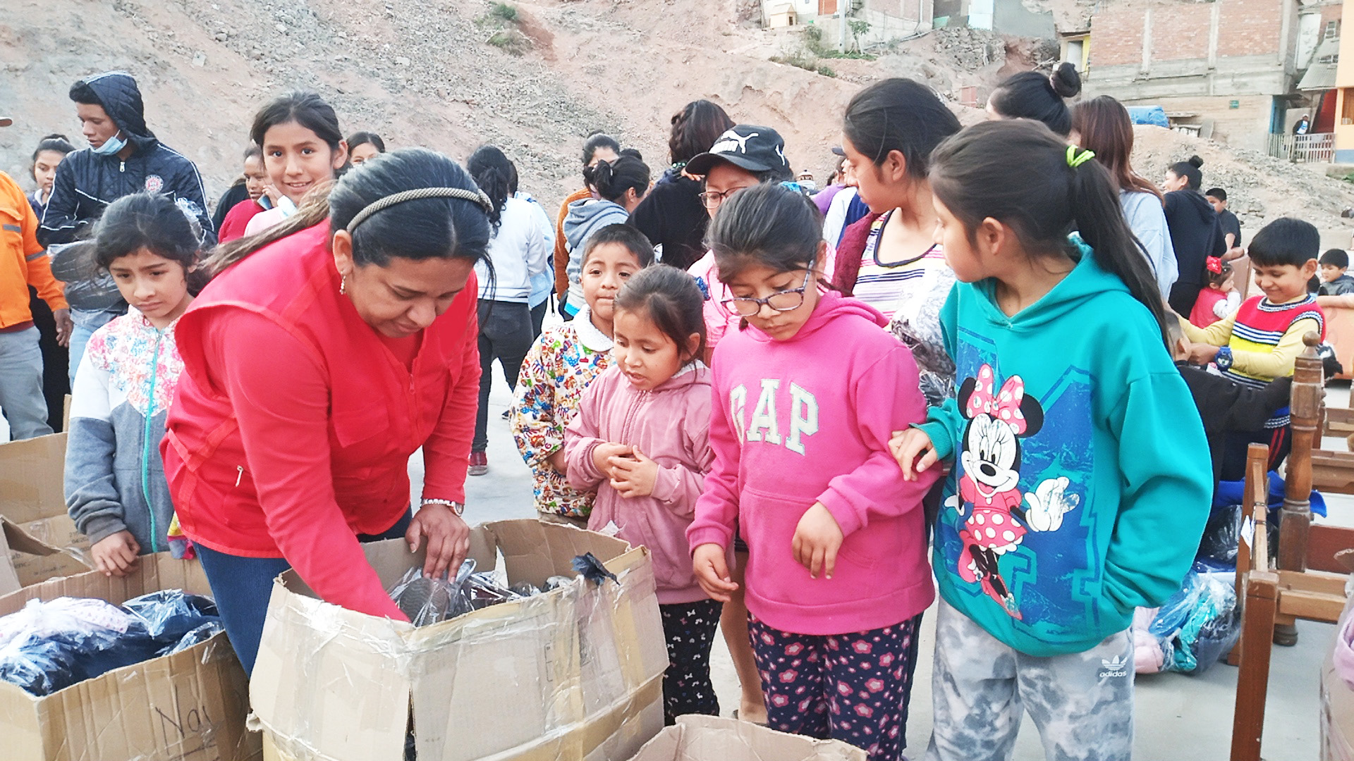 Brindamos amor y cariño Recibimos donaciones